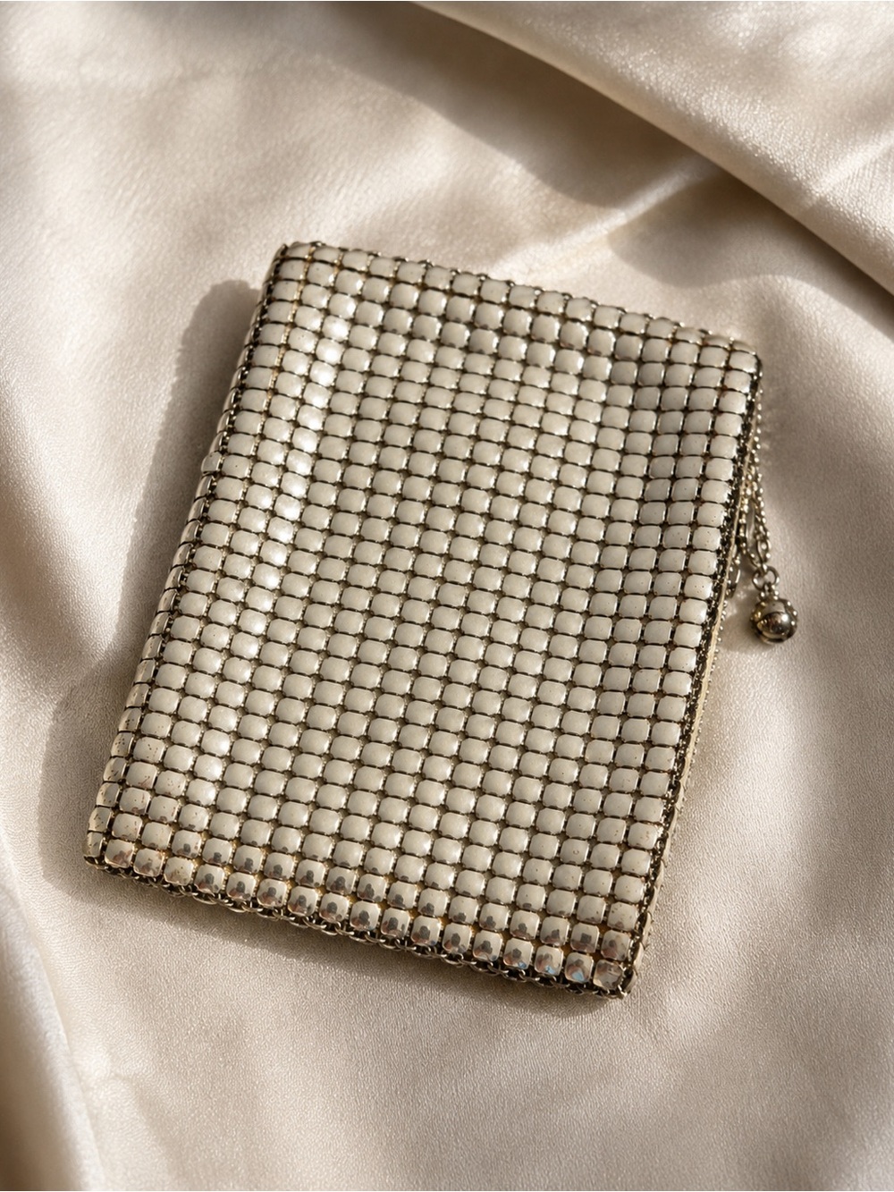 Mesh Whiting & Davis Co. Bags – Trade Mark Reg. – Made in U.S.A.”